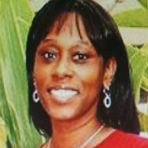 Meet your Posher, Lola